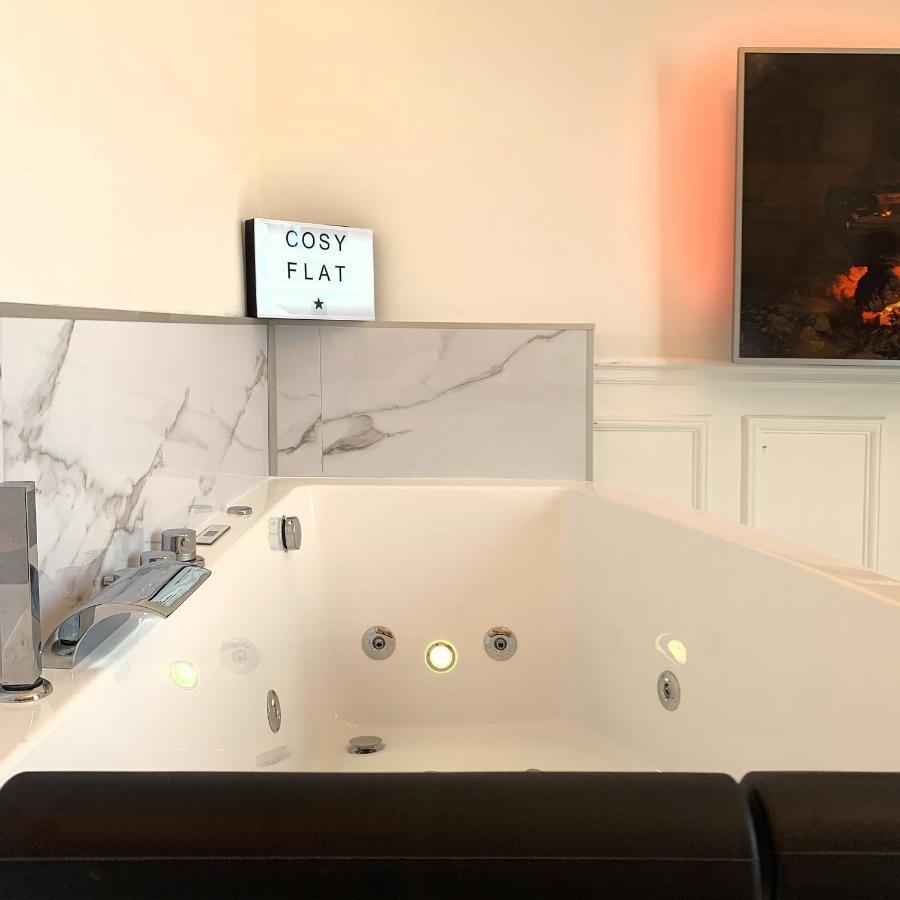 شقة La Marquise - Cosy Flat - Jacuzzi - Senlis سونلي المظهر الخارجي الصورة